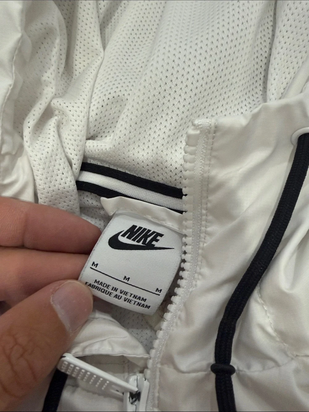 Nike Two-Tone White and Gray Hooded Windbreaker
